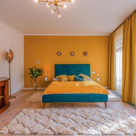 Koenigin Apartman Pécs Esterno foto
